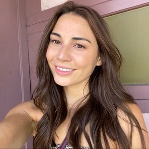 Meet your Posher, Rhea